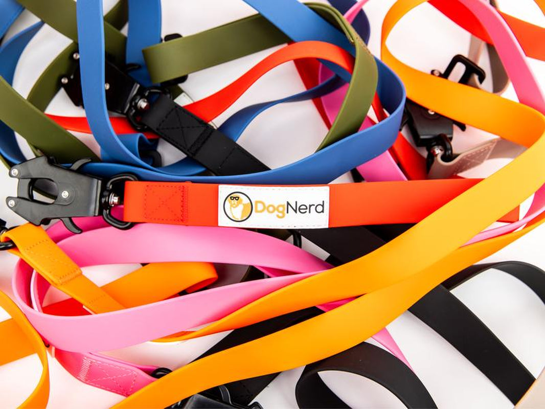 Dognerd 6-Foot Tactical Silicone Dog Leash with Aluminum Quick Release Carabiner - Durable Design for Large Dogs Ideal for Walking, Hiking, and Jogging