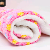 Adorable Cat & Dog Blankets - Cozy Pet Mats for Ultimate Comfort