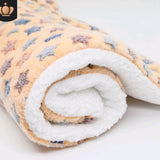Adorable Cat & Dog Blankets - Cozy Pet Mats for Ultimate Comfort