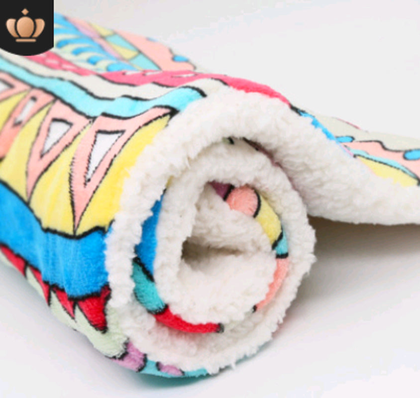 Adorable Cat & Dog Blankets - Cozy Pet Mats for Ultimate Comfort